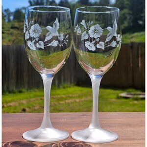 2 Avon Hummingbird Etched Wine Glasses 7.25" vtg satin stem crystal floral bird